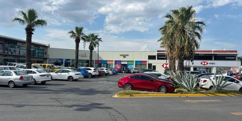 Comercial - Plaza terreno de 7,500 m2 (2)